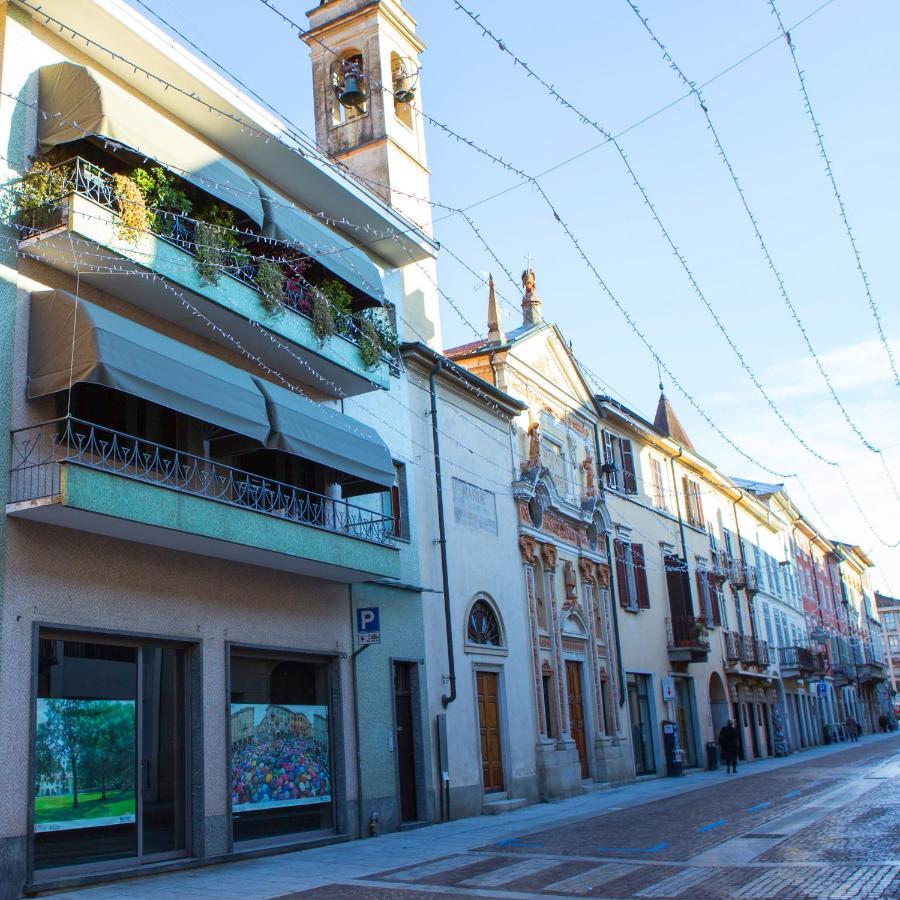 Momi Hotel Borgomanero Exterior foto